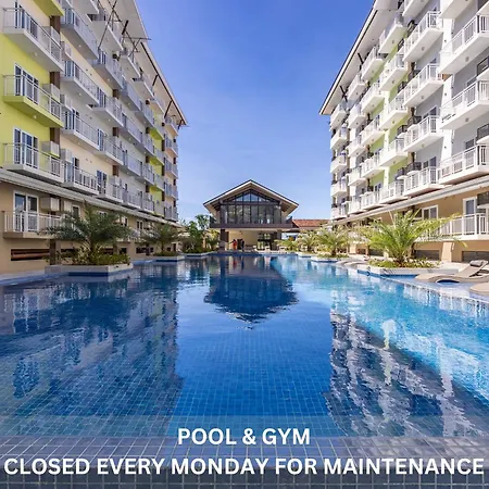 Amani 237, 3 Minutes To Airport, With Gym & Pool, Free Netflix, Fast Wi-Fi Apartment