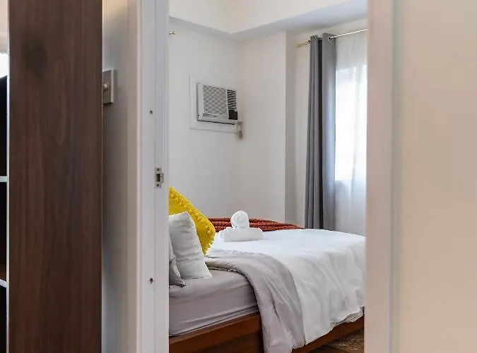 Amani 237, 3 Minutes To Airport, With Gym & Pool, Free Netflix, Fast Wi-fi Apartment