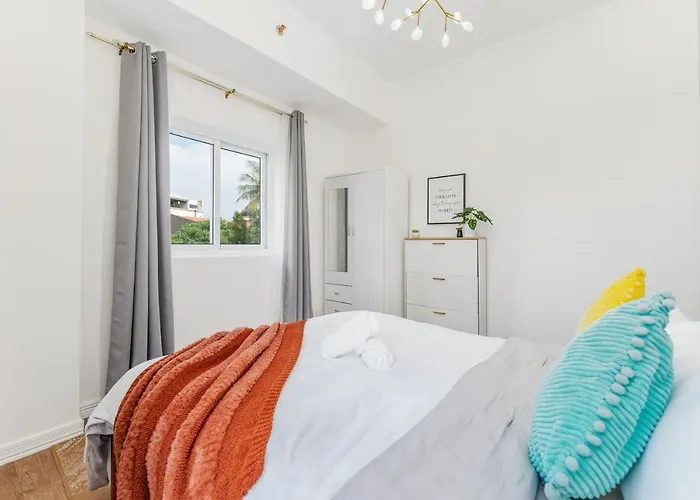 Apartment Amani 237, 3 Minutes To Airport, With Gym & Pool, Free Netflix, Fast Wi-fi
