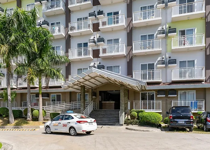 Amani 237, 3 Minutes To Airport, With Gym & Pool, Free Netflix, Fast Wi-fi Apartment Lapu-Lapu City